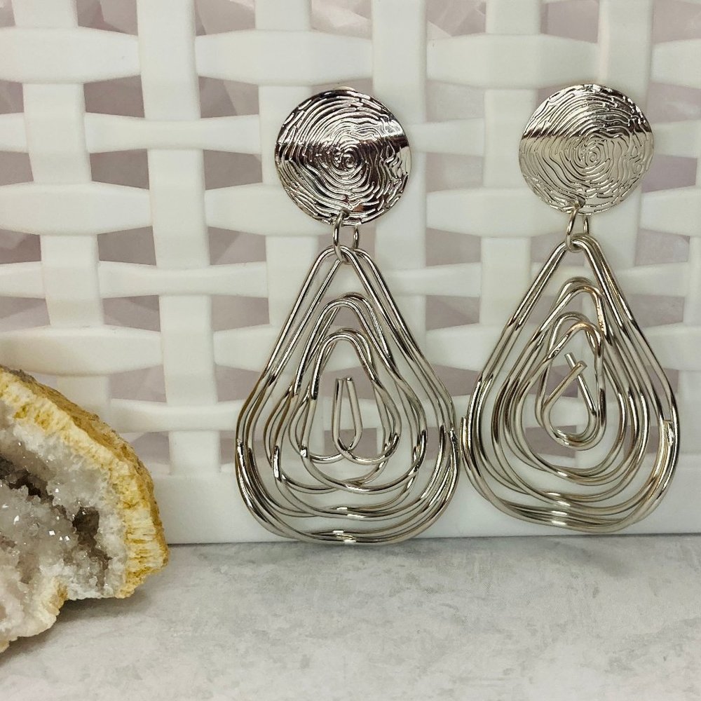 Silver wire teardrop post earrings